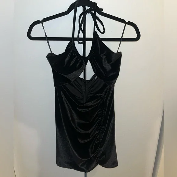 Black zara velvet dress - Picture 4 of 8